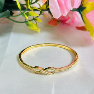 Anti Tarnish Infinity Sparkle Bangle