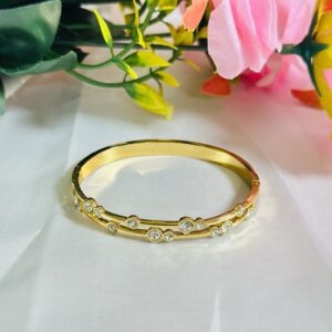 Anti Tarnish Crystal Wave Bangle