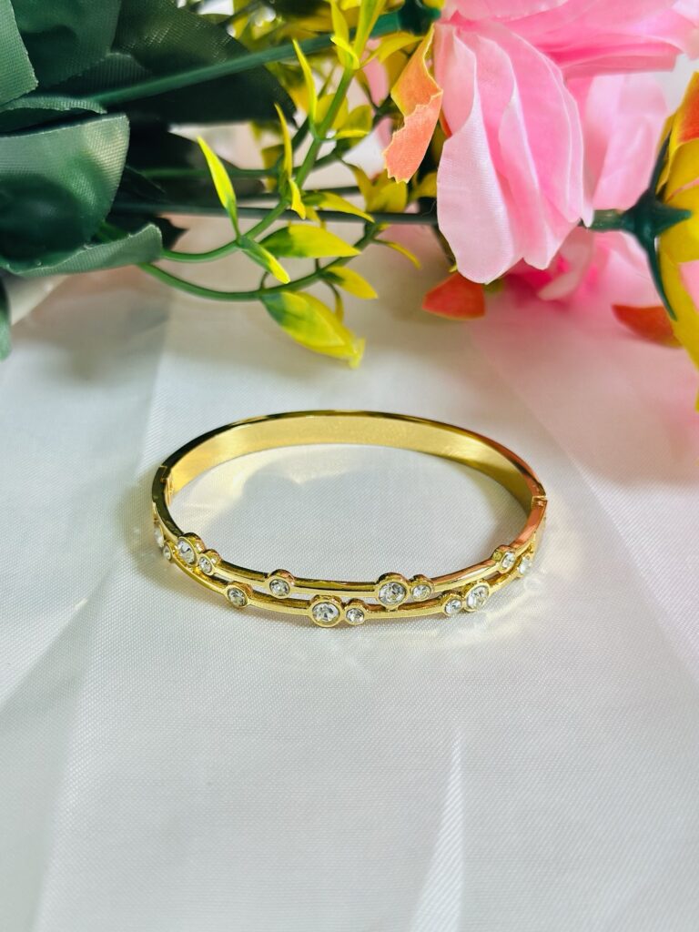 Anti Tarnish Crystal Wave Bangle